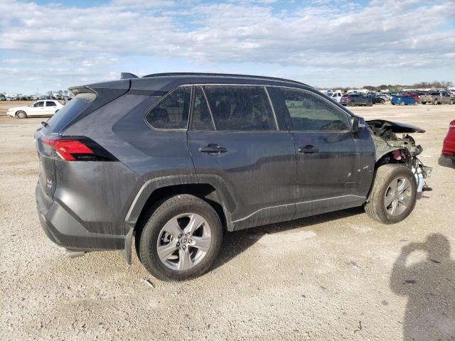 Photo 3 from auction – 2022 TOYOTA RAV4 XLE with VIN 2T3P1RFVXNC309644