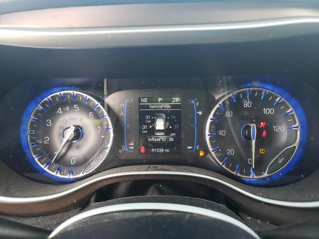 Photo 9 from auction – 2020 CHRYSLER VOYAGER L with VIN 2C4RC1AGXLR111990