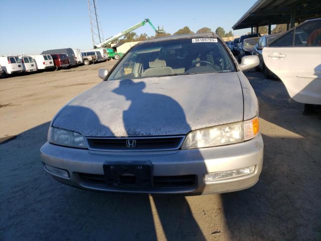 Photo 5 from auction – 1997 HONDA ACCORD EX with VIN 1HGCD5657VA009282
