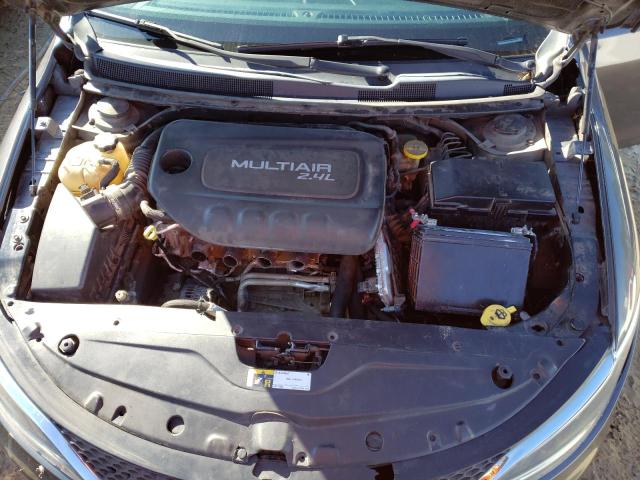 Photo 11 from auction – 2015 CHRYSLER 200 LIMITE with VIN 1C3CCCAB4FN687991