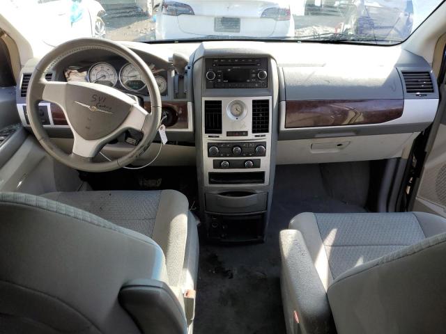 Photo 8 from auction – 2009 CHRYSLER TOWN & COU with VIN 2A8HR54199R674636
