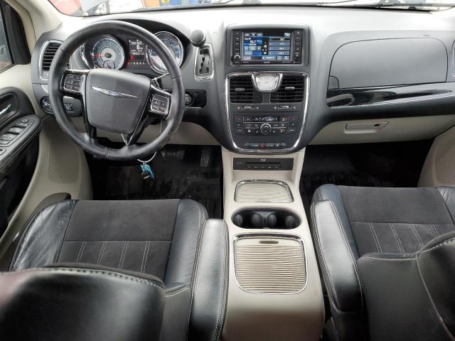 Photo 8 from auction – 2016 CHRYSLER TOWN & COU with VIN 2C4RC1JG0GR112121