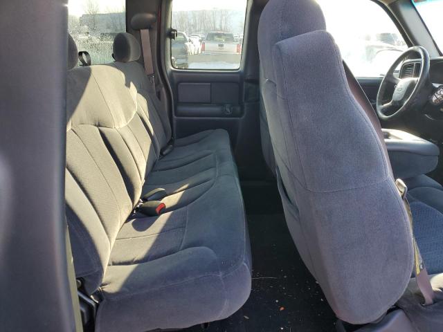 Photo 10 from auction – 2002 CHEVROLET SILVERADO with VIN 2GCEK19T721122851