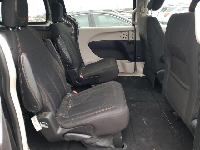 Photo 11 from auction – 2017 CHRYSLER PACIFICA T with VIN 2C4RC1DGXHR516220