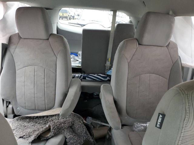 Photo 10 from auction – 2017 BUICK ENCLAVE with VIN 5GAKRAKD7HJ336532