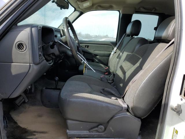 Photo 7 from auction – 2005 CHEVROLET SILVERADO with VIN 1GCEK19T85E297645