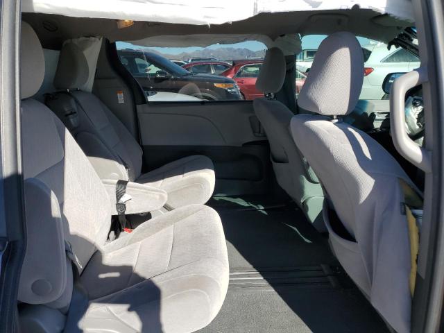 Photo 11 from auction – 2017 TOYOTA SIENNA LE with VIN 5TDKZ3DC2HS774196