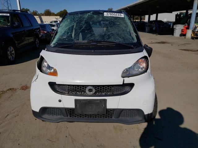 Photo 5 from auction – 2015 SMART FORTWO PUR with VIN WMEEJ3BA9FK809232
