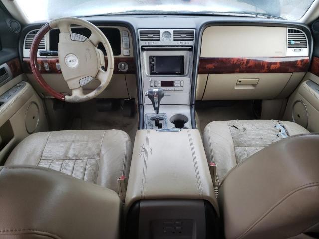 Photo 8 from auction – 2005 LINCOLN NAVIGATOR with VIN 5LMFU28595LJ03894