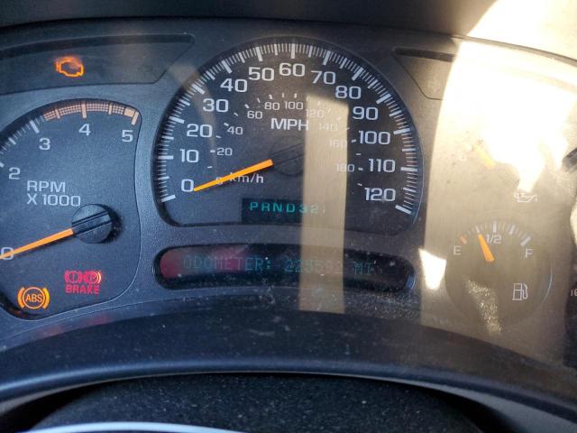 Photo 9 from auction – 2004 CHEVROLET SILVERADO with VIN 1GCJK33174F161601