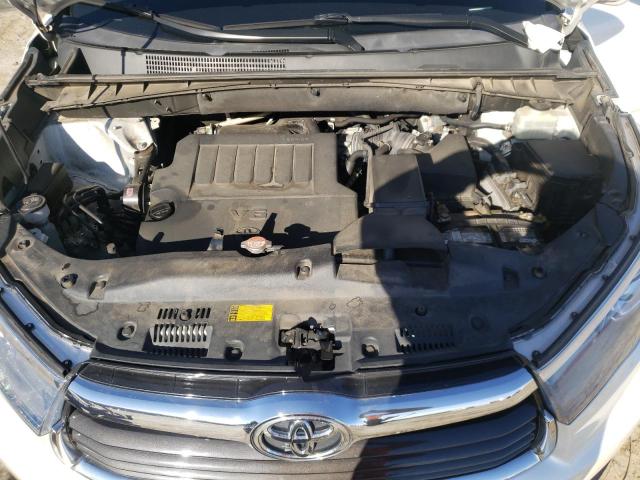 Photo 12 from auction – 2015 TOYOTA HIGHLANDER with VIN 5TDZKRFH7FS106826