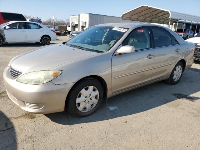 TOYOTA CAMRY LE 2005 with VIN 4T1BE32K65U555086 - Photo from auction