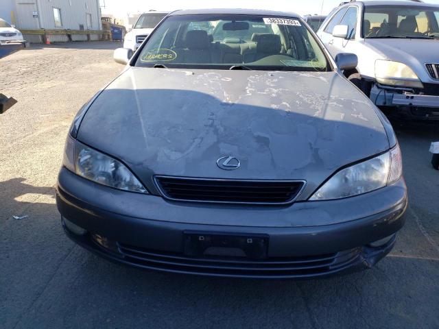 Photo 5 from auction – 1999 LEXUS ES 300 with VIN JT8BF28G4X5067507