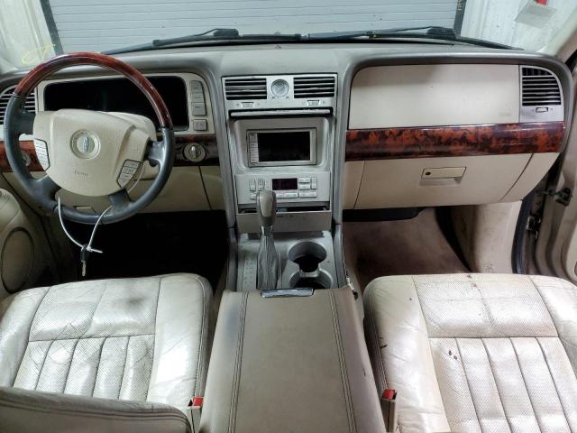 Photo 8 from auction – 2004 LINCOLN NAVIGATOR with VIN 5LMFU28R74LJ09095