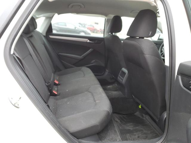 Photo 10 from auction – 2015 VOLKSWAGEN PASSAT S with VIN 1VWAS7A39FC060573