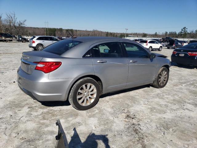 Photo 3 from auction – 2013 CHRYSLER 200 TOURIN with VIN 1C3CCBBB9DN701812