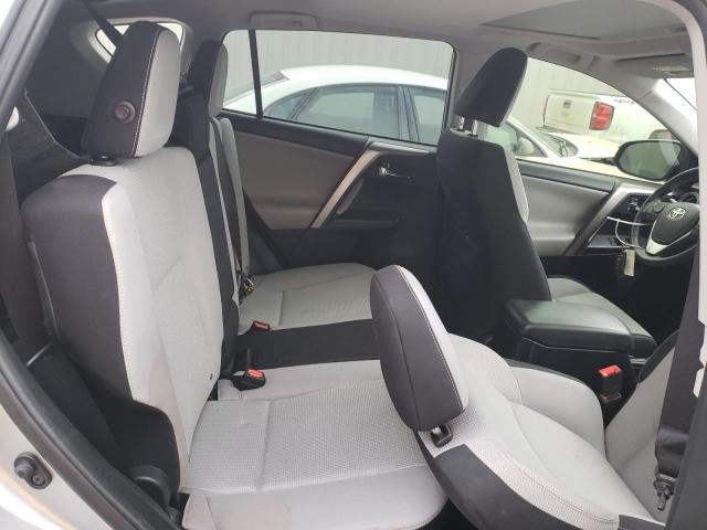 Photo 10 from auction – 2018 TOYOTA RAV4 XLE with VIN JTMRFREV9JJ233689