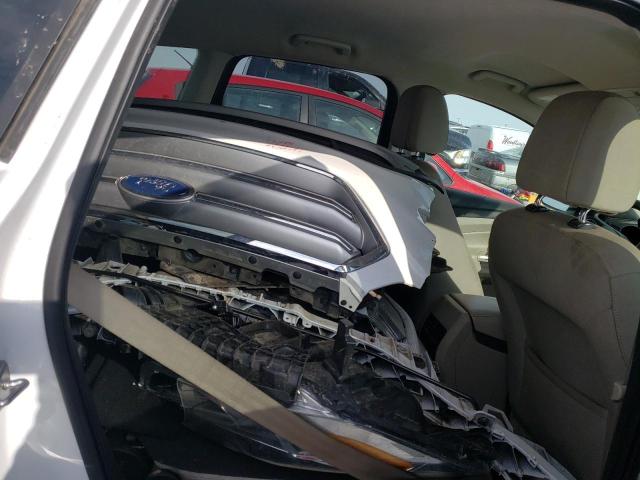 Photo 10 from auction – 2017 FORD ESCAPE SE with VIN 1FMCU9GD0HUC68190