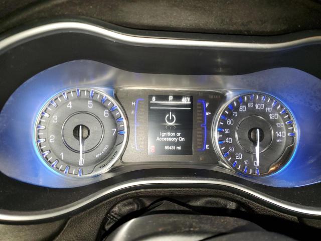Photo 9 from auction – 2015 CHRYSLER 200 LIMITE with VIN 1C3CCCAB5FN652361