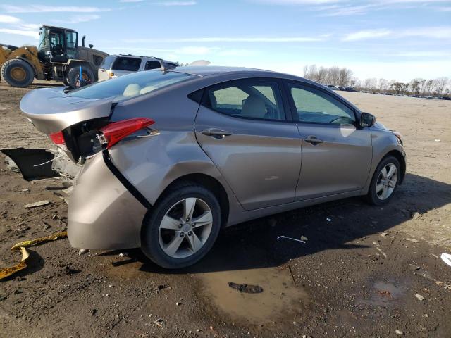 Photo 3 from auction – 2012 HYUNDAI ELANTRA GL with VIN 5NPDH4AE5CH062030