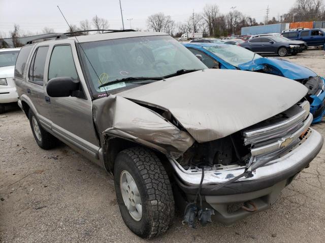 Photo 4 from auction – 1999 CHEVROLET BLAZER with VIN 1GNDT13W8X2185676
