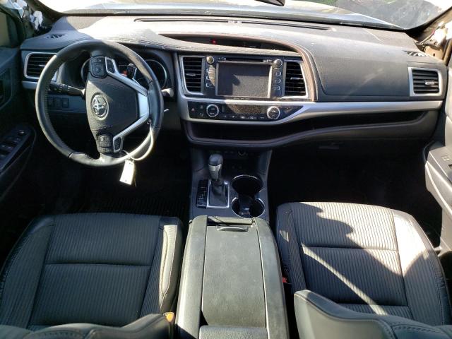 Photo 8 from auction – 2018 TOYOTA HIGHLANDER with VIN 5TDBZRFH1JS862433