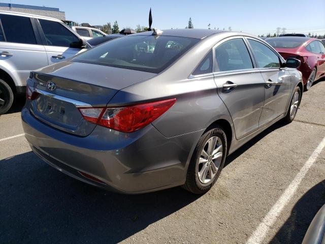 Photo 3 from auction – 2013 HYUNDAI SONATA GLS with VIN 5NPEB4AC3DH737203