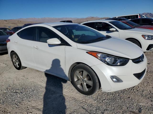 Photo 4 from auction – 2012 HYUNDAI ELANTRA GL with VIN 5NPDH4AE7CH136256