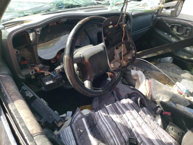 Photo 8 from auction – 2003 CHEVROLET BLAZER with VIN 1GNCS18X03K149684