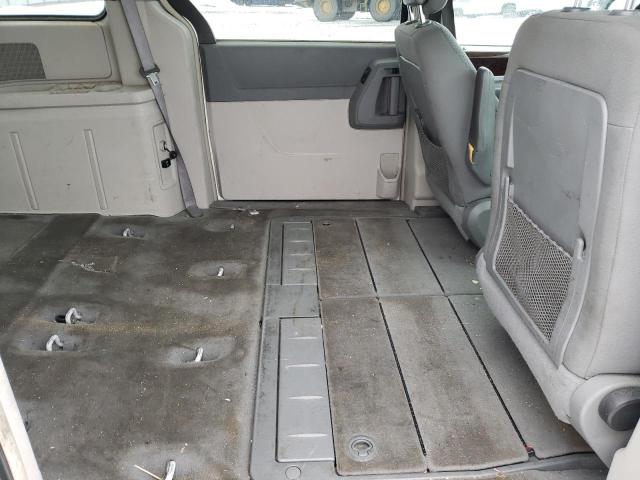 Photo 11 from auction – 2010 CHRYSLER TOWN & COU with VIN 2A4RR5D14AR432332