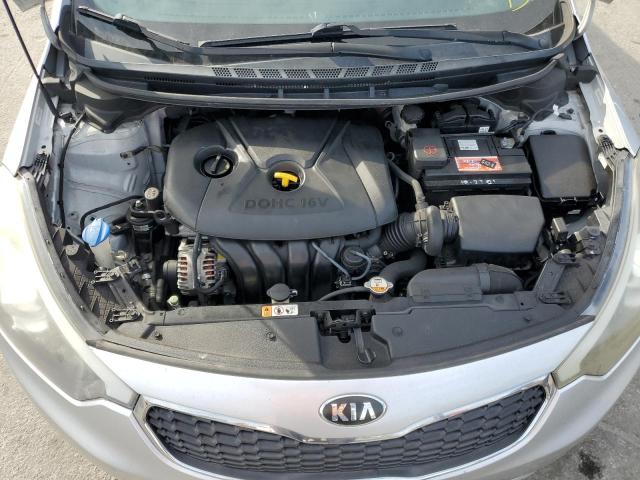 Photo 11 from auction – 2015 KIA FORTE LX with VIN KNAFK4A60F5287380