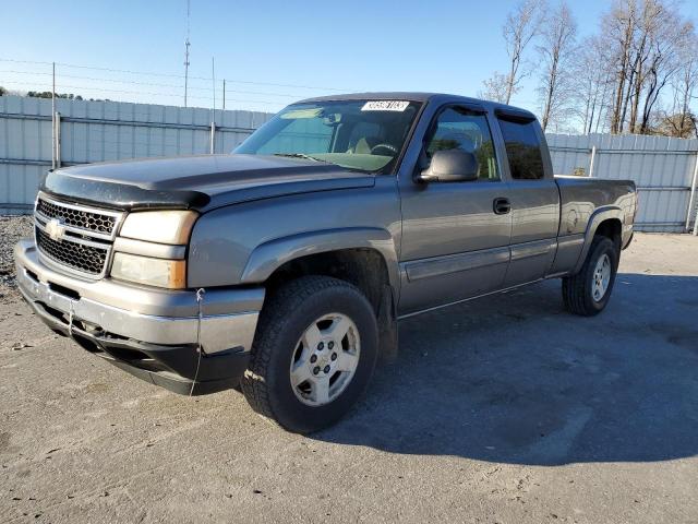 CHEVROLET SILVERADO 2006 with VIN 1GCEK19B06E166878 - Photo from auction