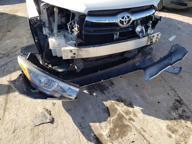 Photo 13 from auction – 2015 TOYOTA HIGHLANDER with VIN 5TDZARFHXFS010210