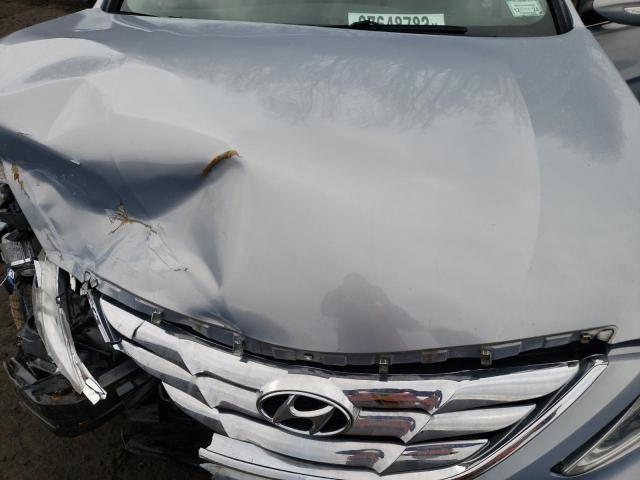 Photo 11 from auction – 2011 HYUNDAI SONATA SE with VIN 5NPEC4AC6BH260065