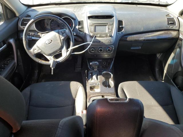 Photo 8 from auction – 2015 KIA SORENTO LX with VIN 5XYKTDA64FG560701