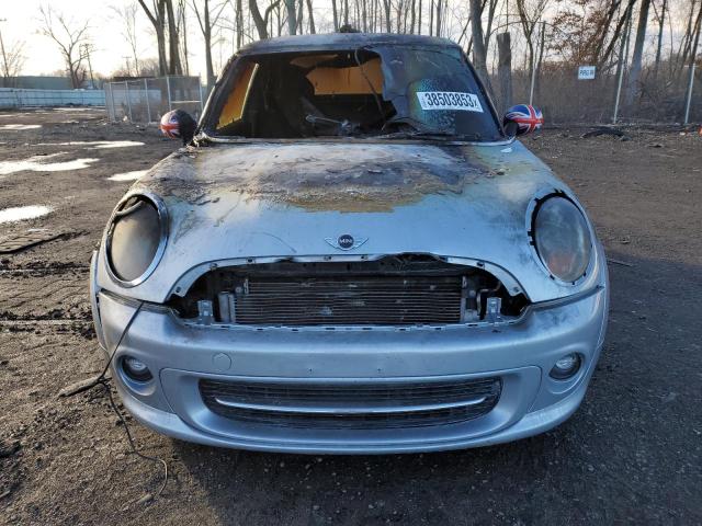Photo 5 from auction – 2011 MINI COOPER with VIN WMWSU3C59BT097669