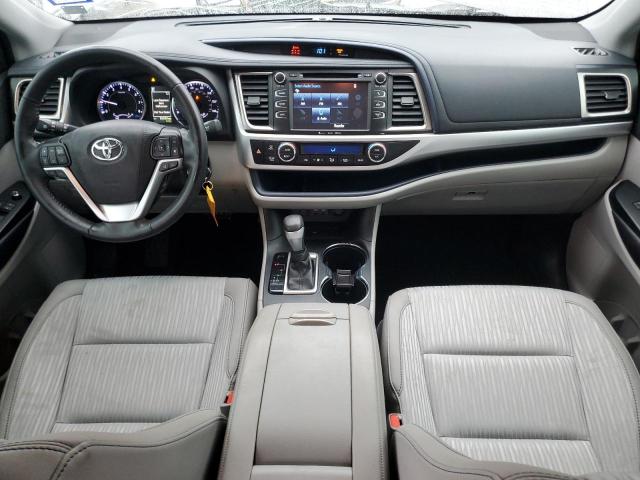 Photo 8 from auction – 2019 TOYOTA HIGHLANDER with VIN 5TDZZRFH7KS352023