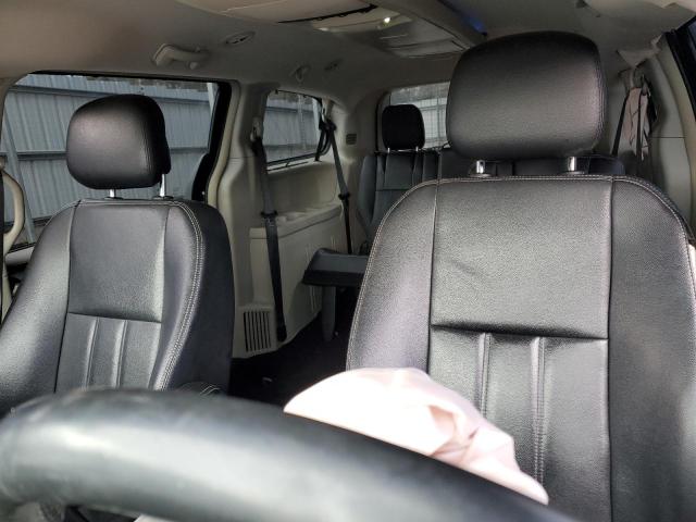 Photo 10 from auction – 2015 CHRYSLER TOWN & COU with VIN 2C4RC1BG6FR553698