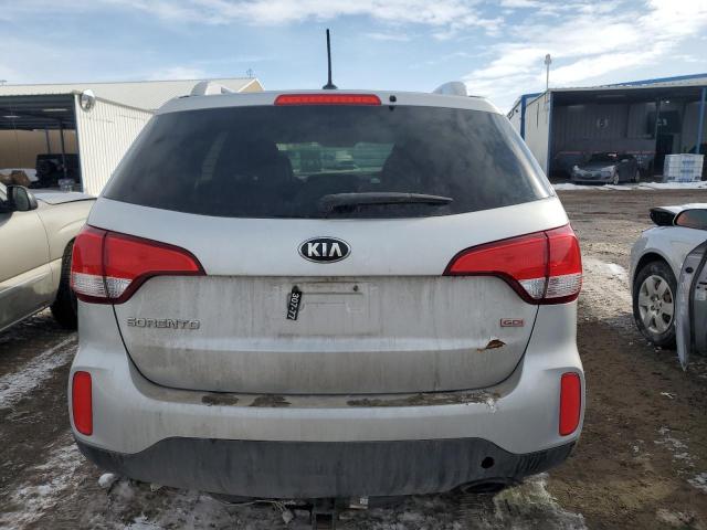 Photo 6 from auction – 2015 KIA SORENTO LX with VIN 5XYKTDA74FG584229