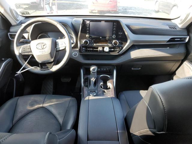 Photo 8 from auction – 2021 TOYOTA HIGHLANDER with VIN 5TDDZRBH0MS158730
