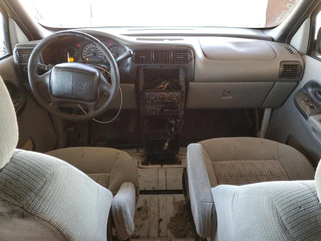 Photo 8 from auction – 2000 CHEVROLET VENTURE with VIN 1GNDX03E7YD273534