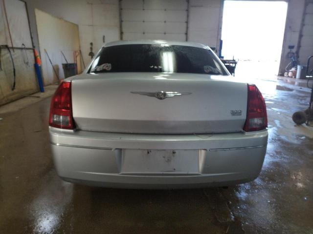 Photo 6 from auction – 2005 CHRYSLER 300 TOURIN with VIN 2C3JA53G25H124396