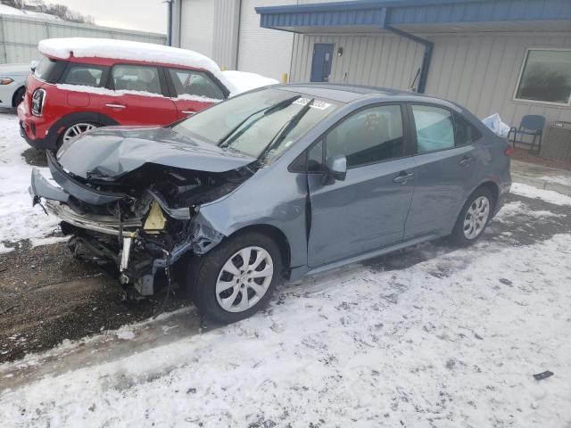 TOYOTA COROLLA LE 2022 with VIN 5YFEPMAE1NP330746 - Photo from auction