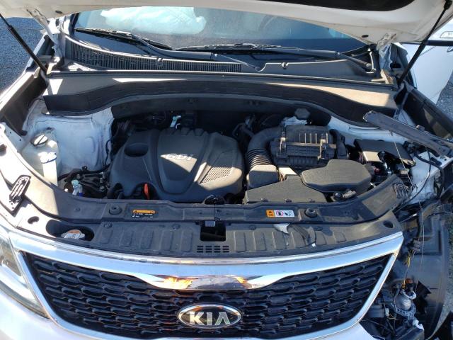Photo 12 from auction – 2015 KIA SORENTO LX with VIN 5XYKT4A69FG650944