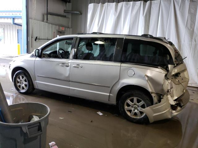 Photo 2 from auction – 2010 CHRYSLER TOWN & COU with VIN 2A4RR5D1XAR212564