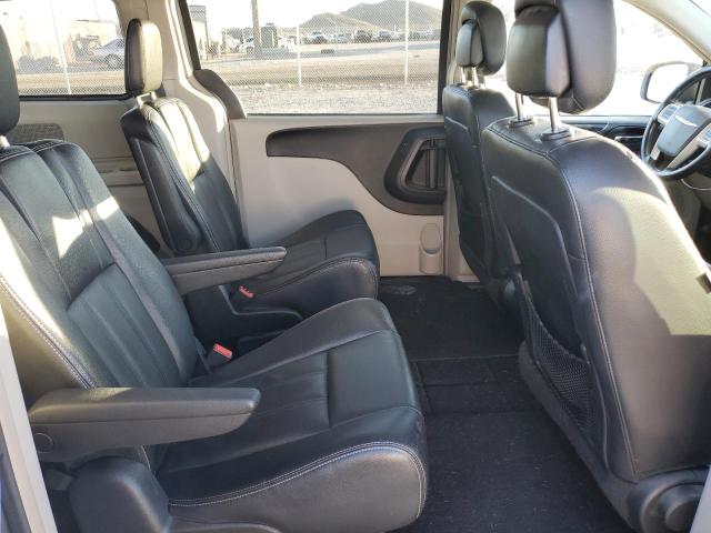 Photo 11 from auction – 2014 CHRYSLER TOWN & COU with VIN 2C4RC1BG7ER447596