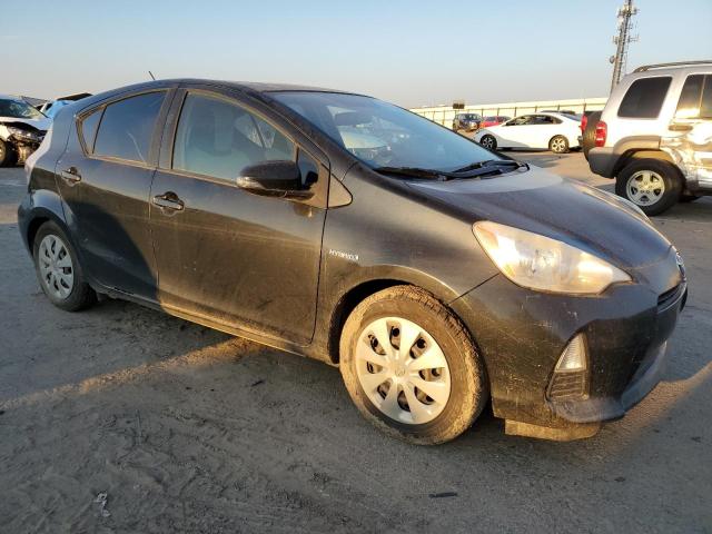 Photo 4 from auction – 2014 TOYOTA PRIUS C with VIN JTDKDTB36E1560936