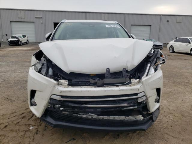 Photo 5 from auction – 2018 TOYOTA HIGHLANDER with VIN 5TDKZRFH8JS535625