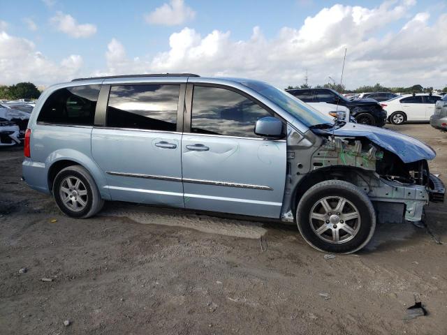 Photo 4 from auction – 2012 CHRYSLER TOWN & COU with VIN 2C4RC1BG0CR363942