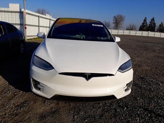 Photo 5 from auction – 2017 TESLA MODEL X with VIN 5YJXCDE27HF060149